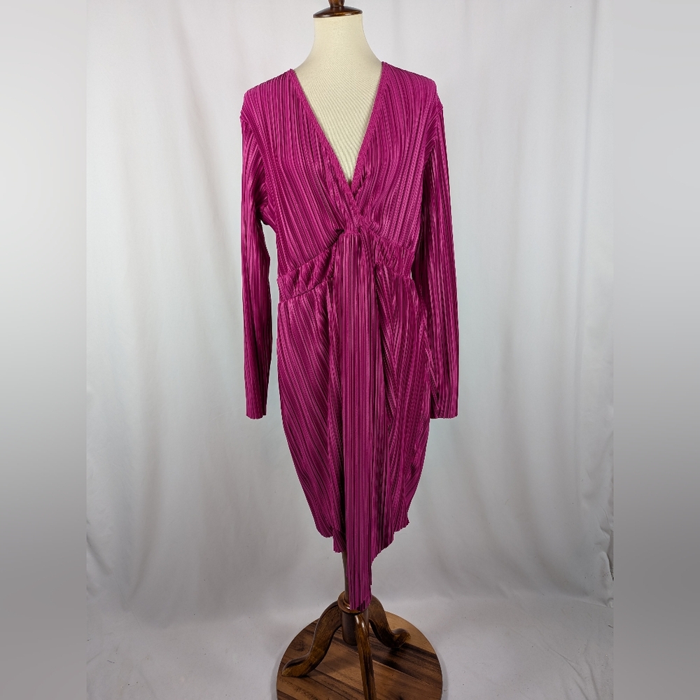 Boohoo Plisse Drape Wrap Dress Hot Pink Ribbed Party Cruise Plus Size US Sz 24 - Picture 2 of 8